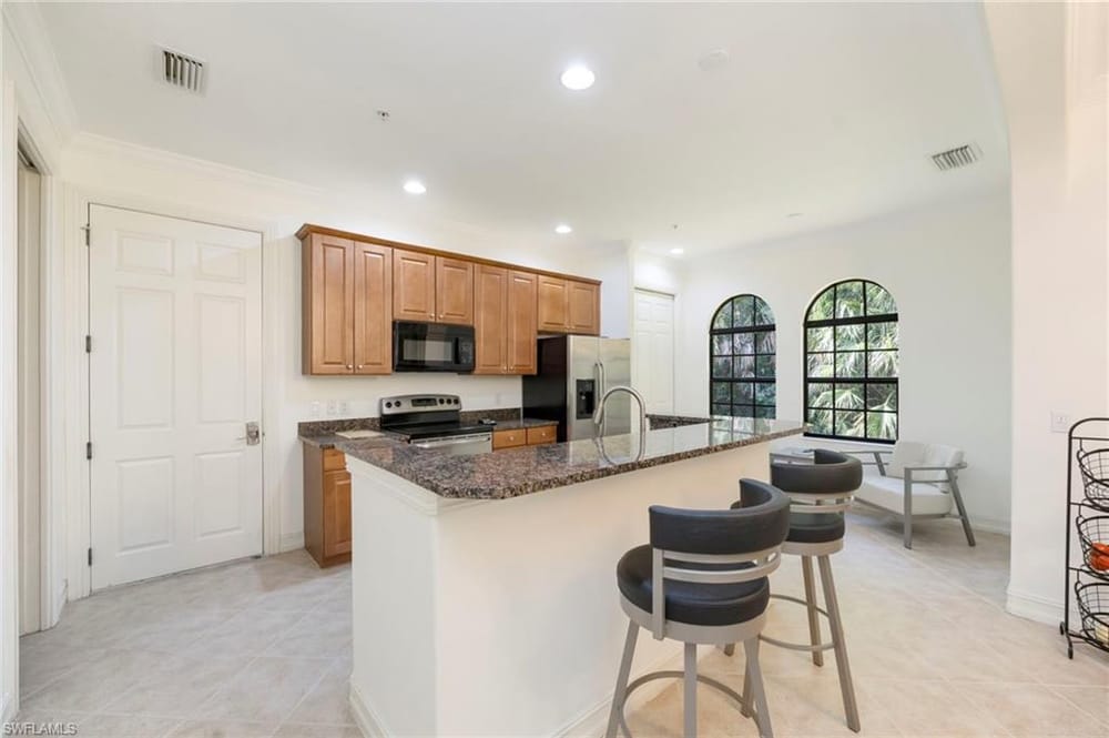 9145 Chula Vista St. 13004 – #226003292 - Lely Resort