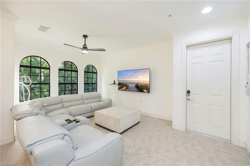 9145 Chula Vista St. 13004 – #226003292 - Lely Resort