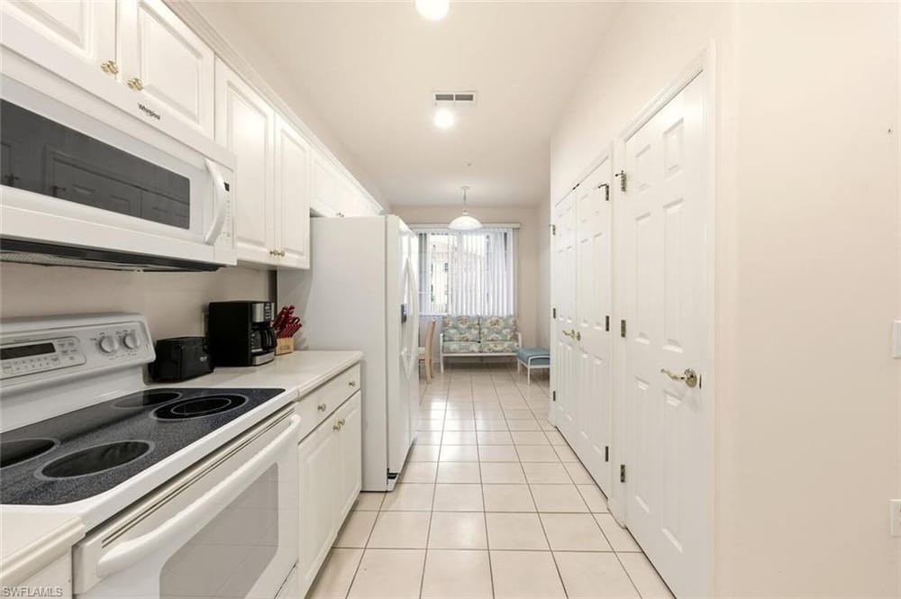 4843 Hampshire Ct. 106 – #226003636 - Naples Lakes Country Club