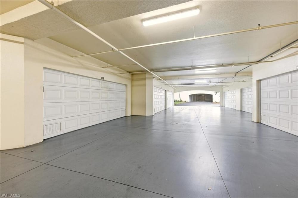 4843 Hampshire Ct. 106 – #226003636 - Naples Lakes Country Club