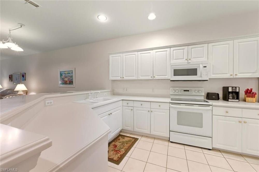 4843 Hampshire Ct. 106 – #226003636 - Naples Lakes Country Club