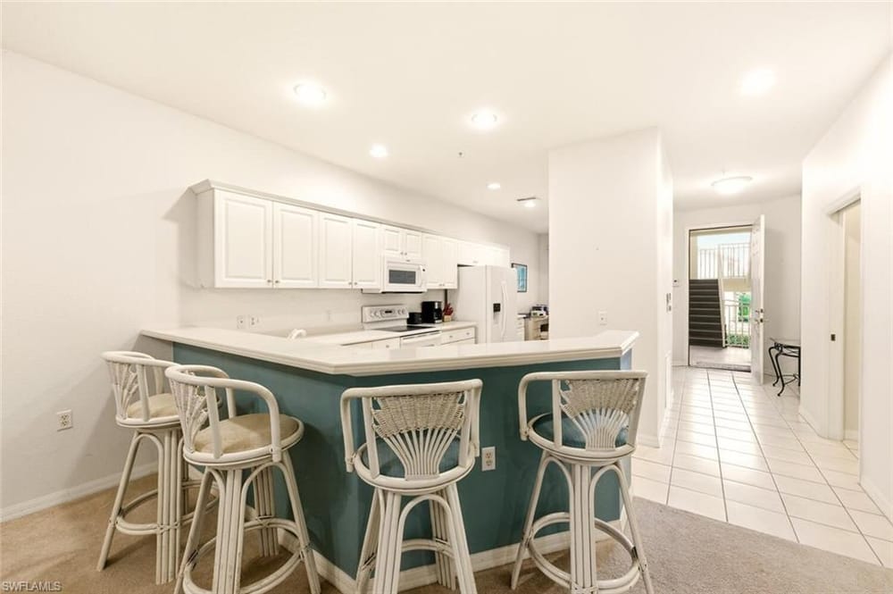 4843 Hampshire Ct. 106 – #226003636 - Naples Lakes Country Club