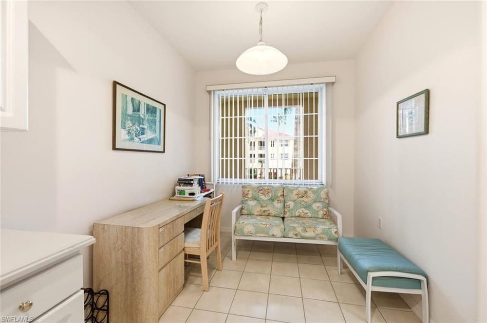 4843 Hampshire Ct. 106 – #226003636 - Naples Lakes Country Club