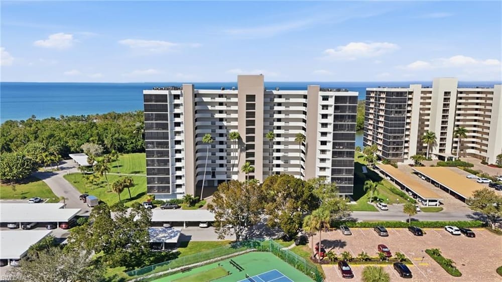 11 Bluebill Ave. 203 – #226003767 - Vanderbilt Beach