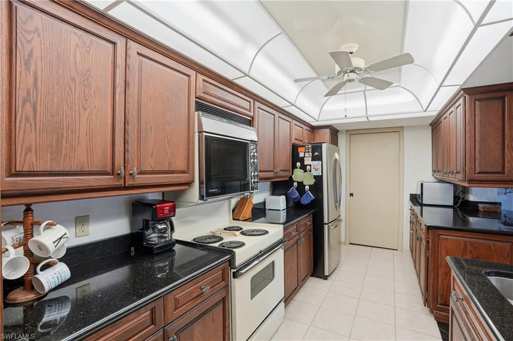 11 Bluebill Ave. 203 – #226003767 - Vanderbilt Beach