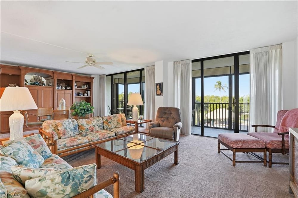 11 Bluebill Ave. 203 – #226003767 - Vanderbilt Beach