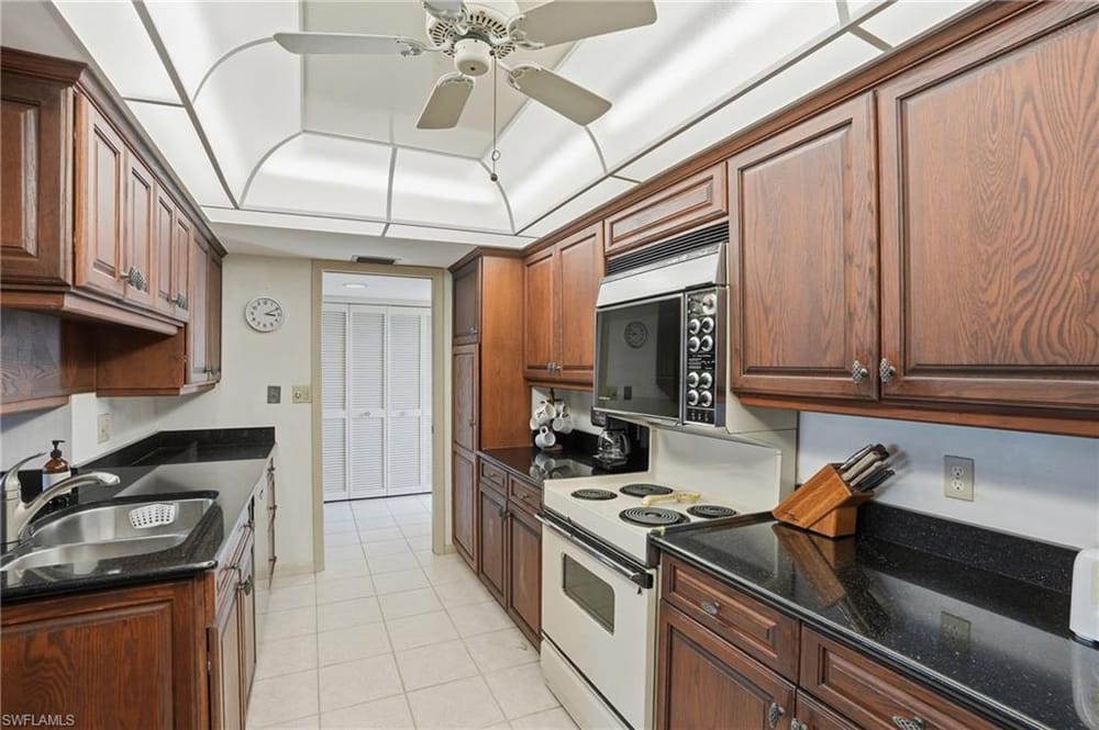 11 Bluebill Ave. 203 – #226003767 - Vanderbilt Beach