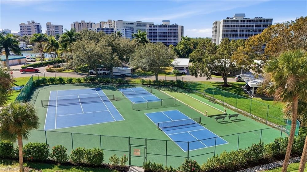 11 Bluebill Ave. 203 – #226003767 - Vanderbilt Beach