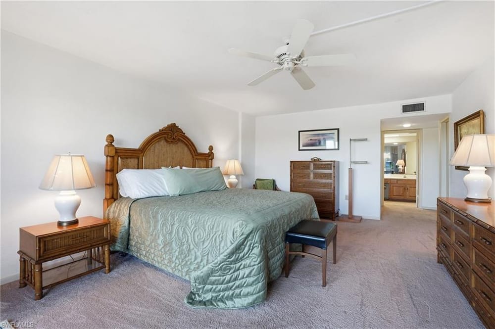 11 Bluebill Ave. 203 – #226003767 - Vanderbilt Beach