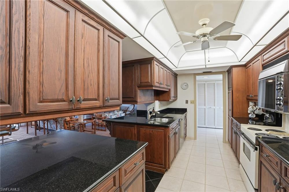 11 Bluebill Ave. 203 – #226003767 - Vanderbilt Beach
