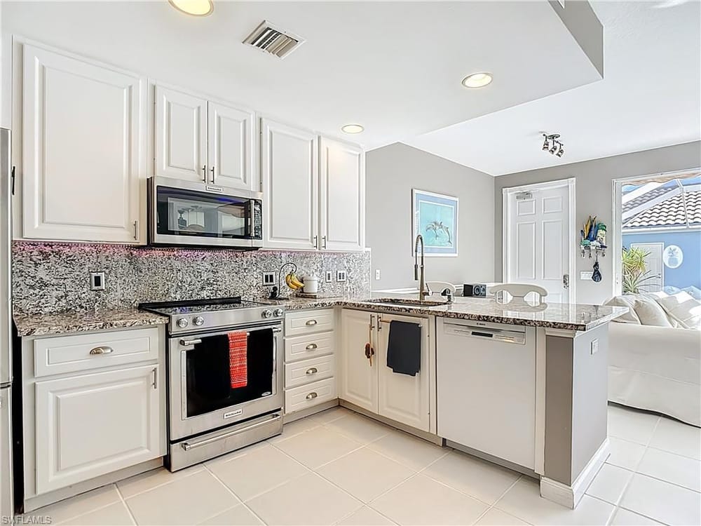 6186 Towncenter Cir. – #226003810 - Island Walk