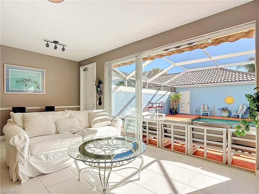 6186 Towncenter Cir. – #226003810 - Island Walk