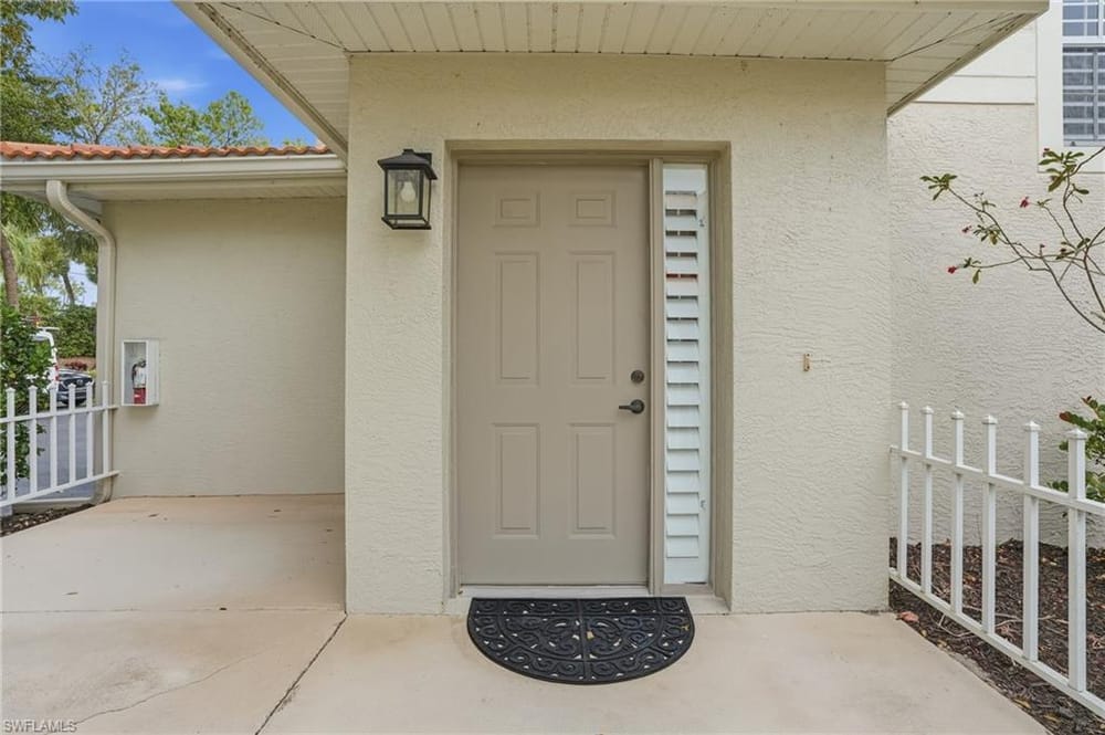 7680 Oleander Gate Dr. J202 – #226003874 - Pipers Grove