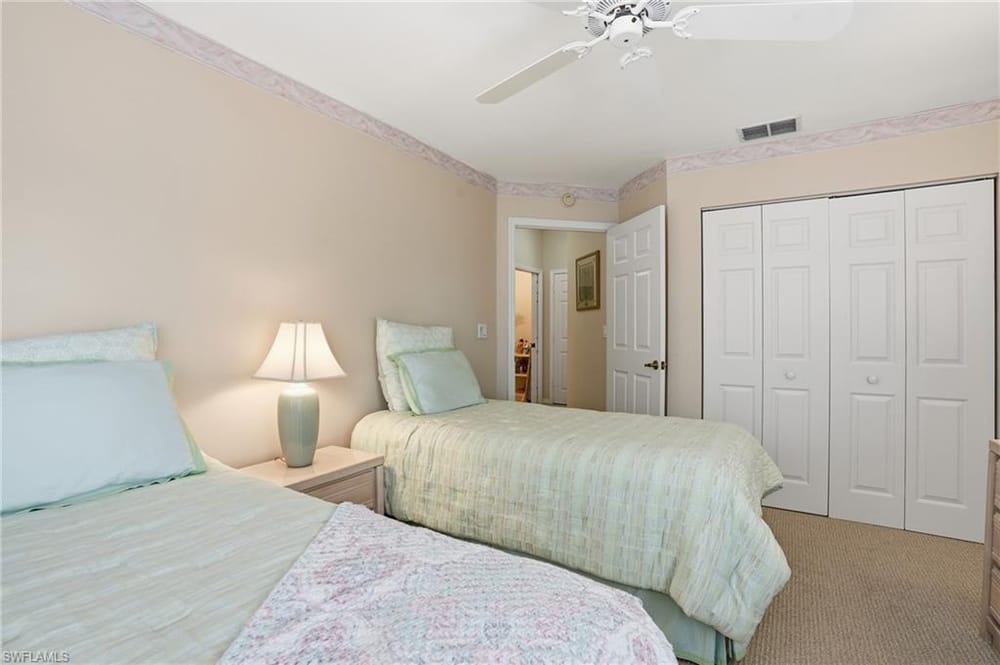 7680 Oleander Gate Dr. J202 – #226003874 - Pipers Grove