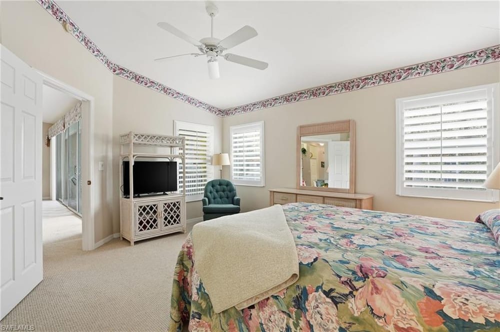 7680 Oleander Gate Dr. J202 – #226003874 - Pipers Grove