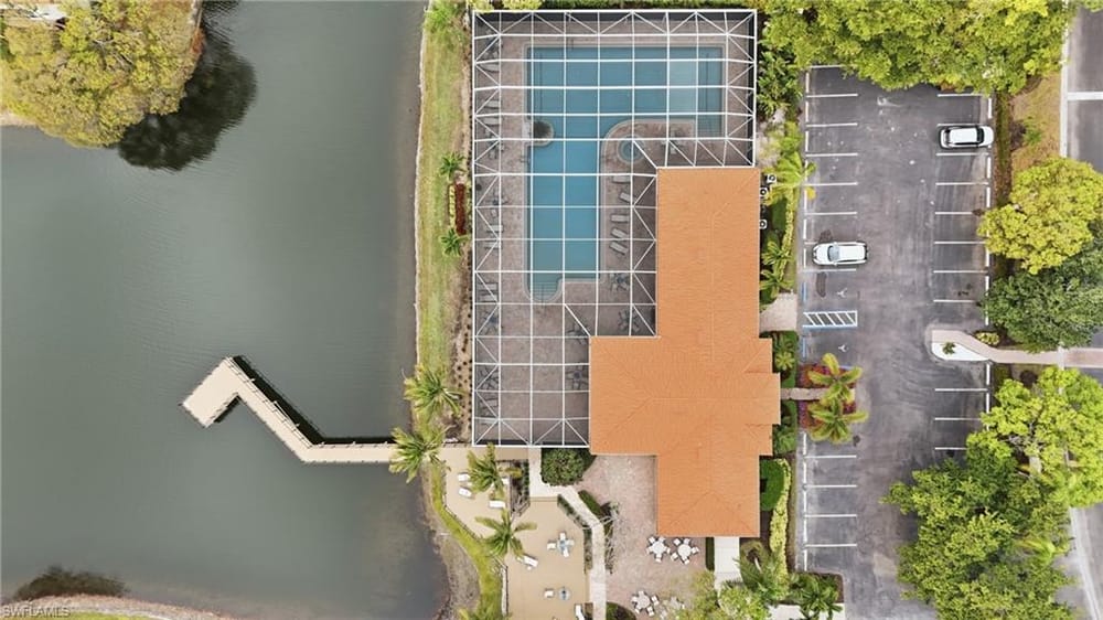 7680 Oleander Gate Dr. J202 – #226003874 - Pipers Grove