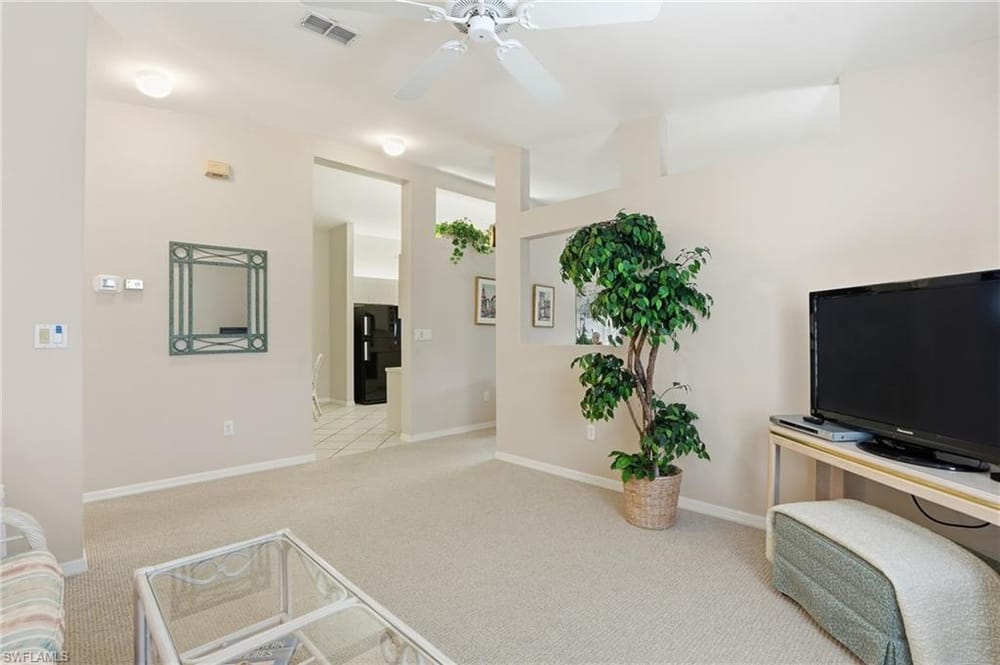 7680 Oleander Gate Dr. J202 – #226003874 - Pipers Grove