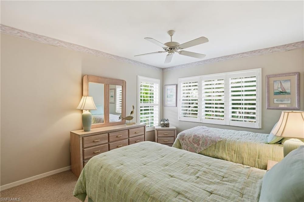 7680 Oleander Gate Dr. J202 – #226003874 - Pipers Grove