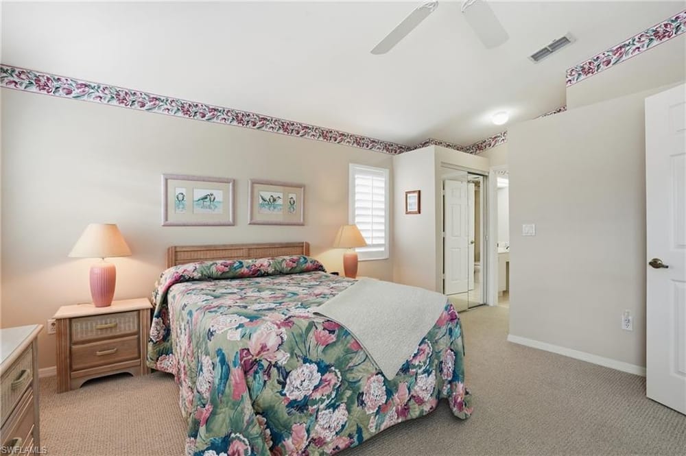 7680 Oleander Gate Dr. J202 – #226003874 - Pipers Grove