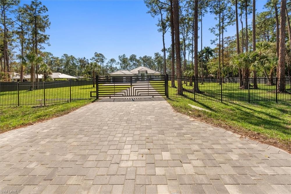 5080 Hickory Wood Dr. – #226004696 - Logan Woods