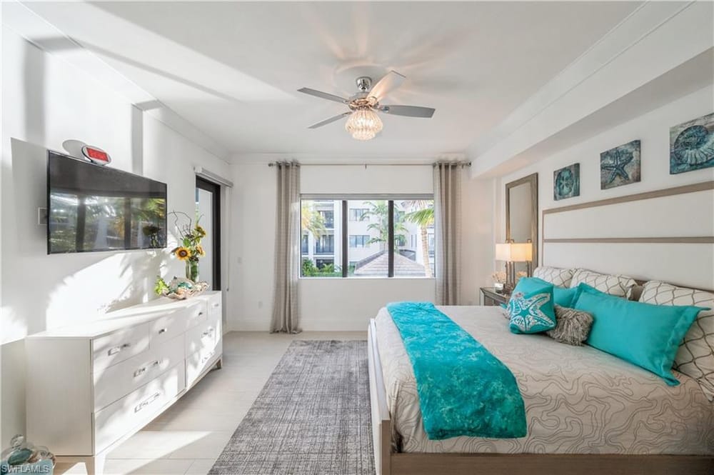 1135 3rd Ave. S 304 – #226004761 - Naples Square