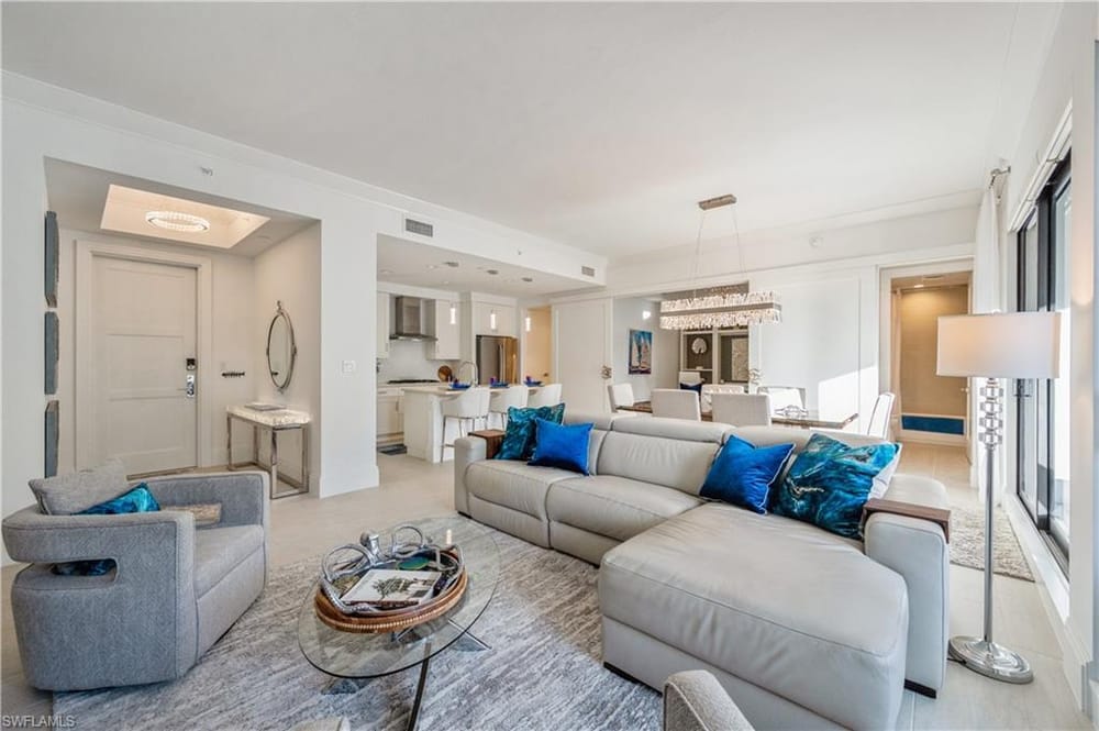 1135 3rd Ave. S 304 – #226004761 - Naples Square