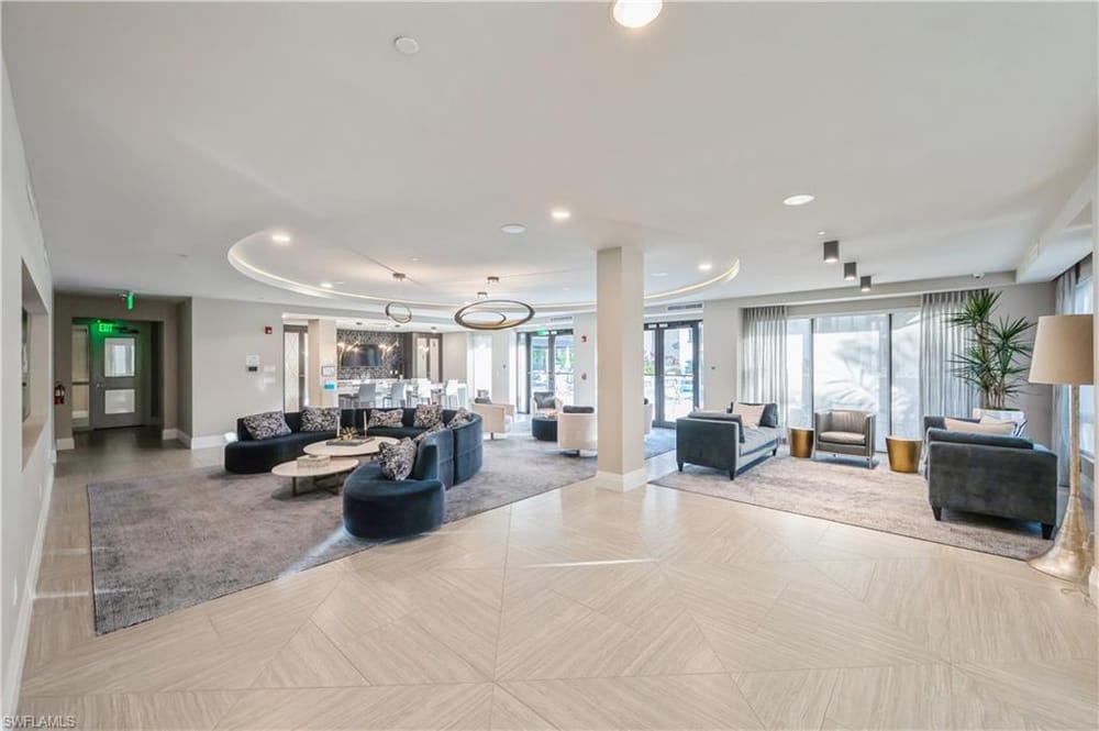 1135 3rd Ave. S 304 – #226004761 - Naples Square