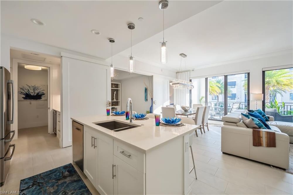 1135 3rd Ave. S 304 – #226004761 - Naples Square
