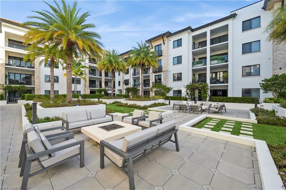 1135 3rd Ave. S 304 – #226004761 - Naples Square