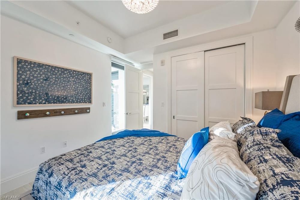 1135 3rd Ave. S 304 – #226004761 - Naples Square