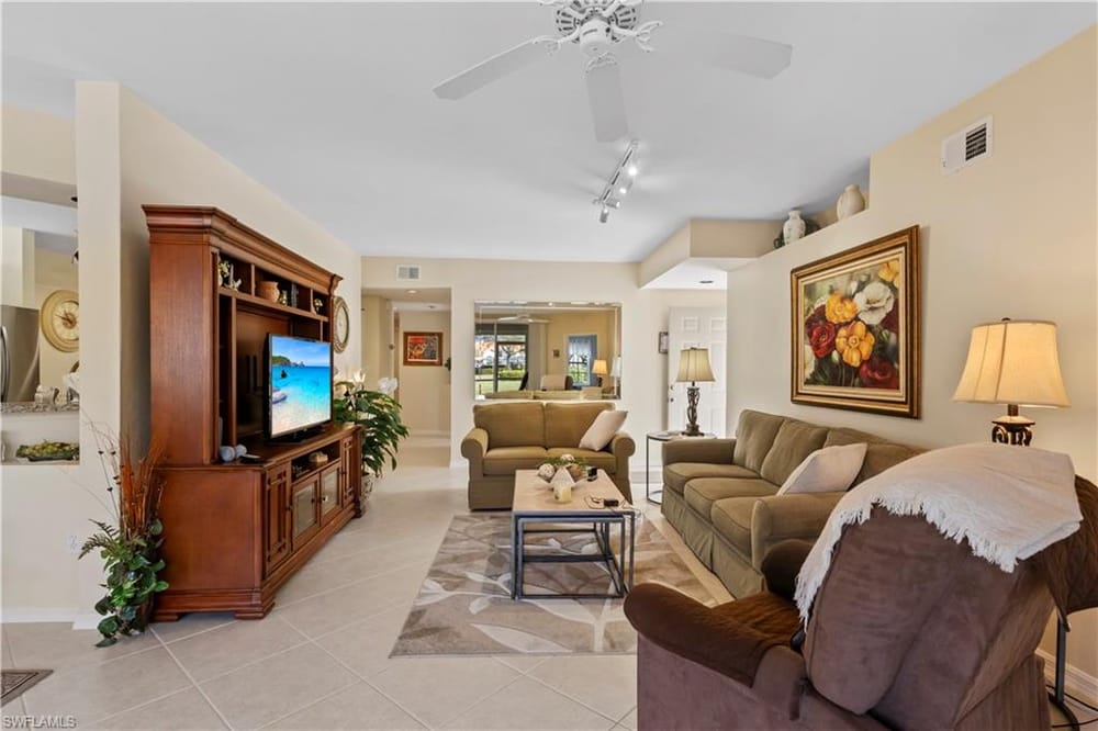 2655 Magnolia Park Ln. 101 – #226005566 - Pipers Grove
