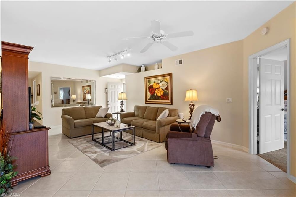 2655 Magnolia Park Ln. 101 – #226005566 - Pipers Grove