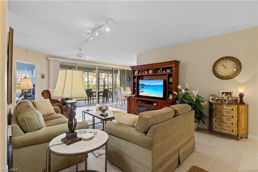 2655 Magnolia Park Ln. 101 – #226005566 - Pipers Grove