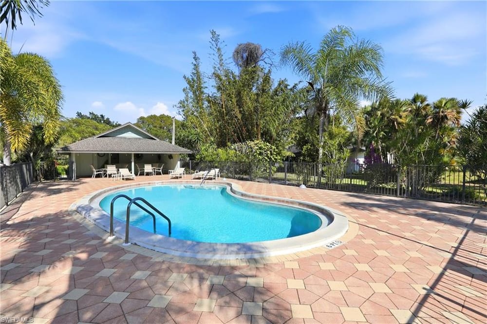 142 Old Tamiami Trl. – #226005827 - Palm River