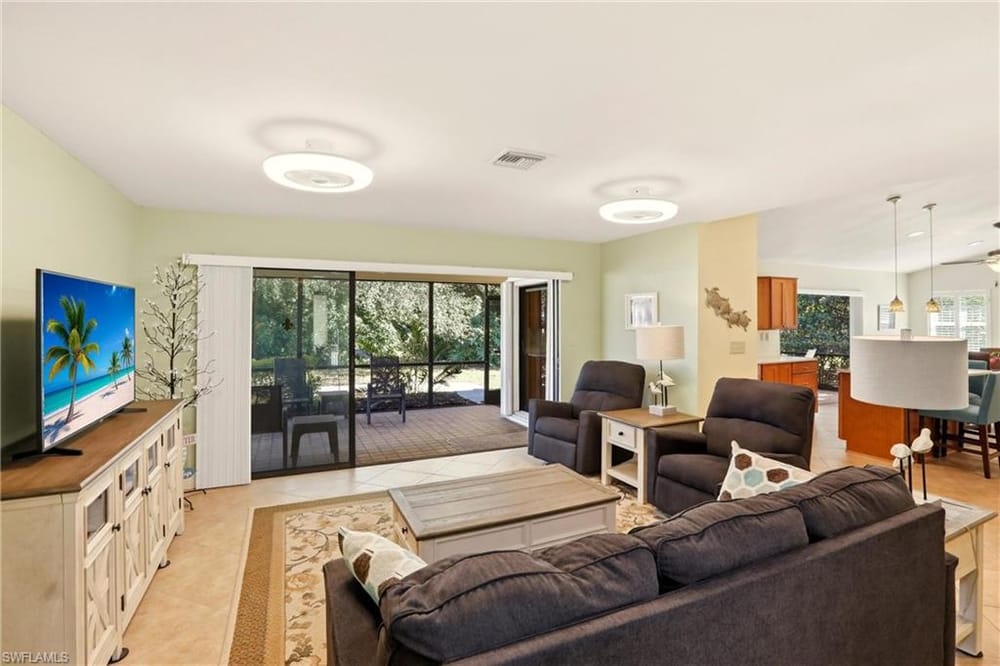 142 Old Tamiami Trl. – #226005827 - Palm River