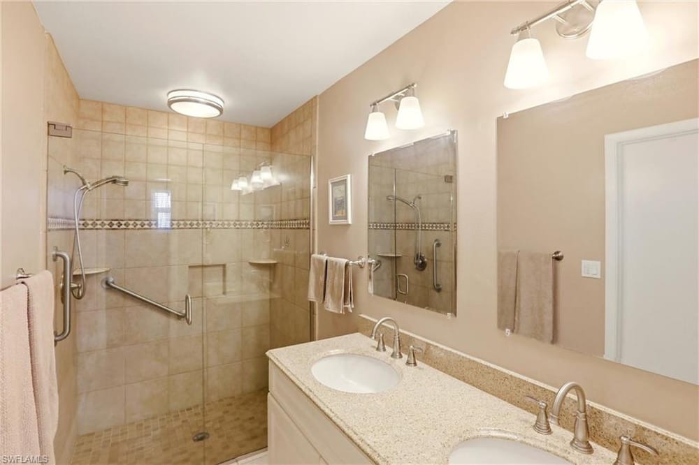 142 Old Tamiami Trl. – #226005827 - Palm River