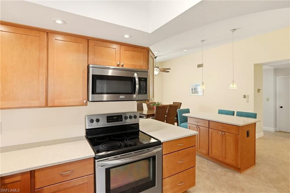142 Old Tamiami Trl. – #226005827 - Palm River
