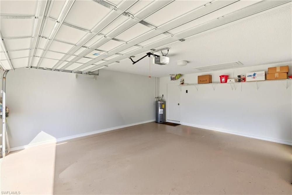 142 Old Tamiami Trl. – #226005827 - Palm River