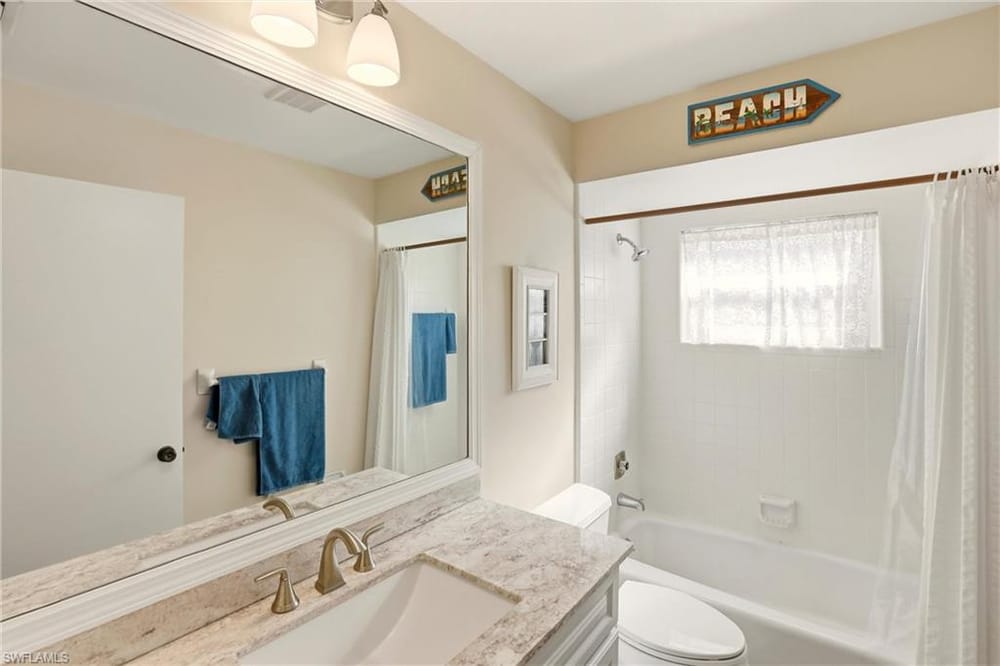 142 Old Tamiami Trl. – #226005827 - Palm River