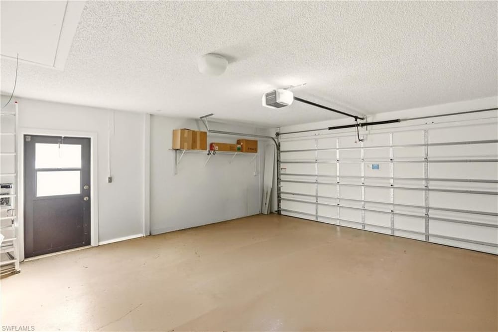 142 Old Tamiami Trl. – #226005827 - Palm River