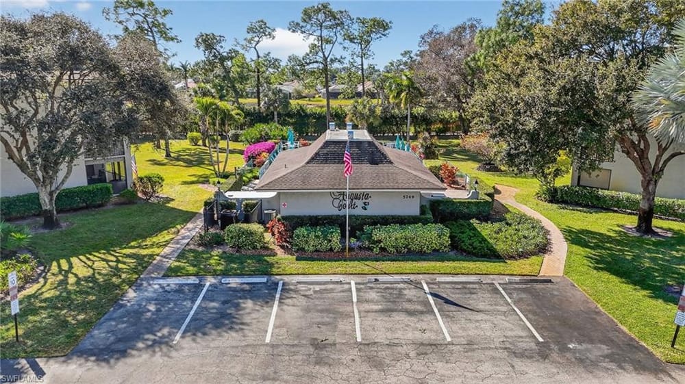 5773 Gage Ln. B-101 – #226006480 - Lely Country Club