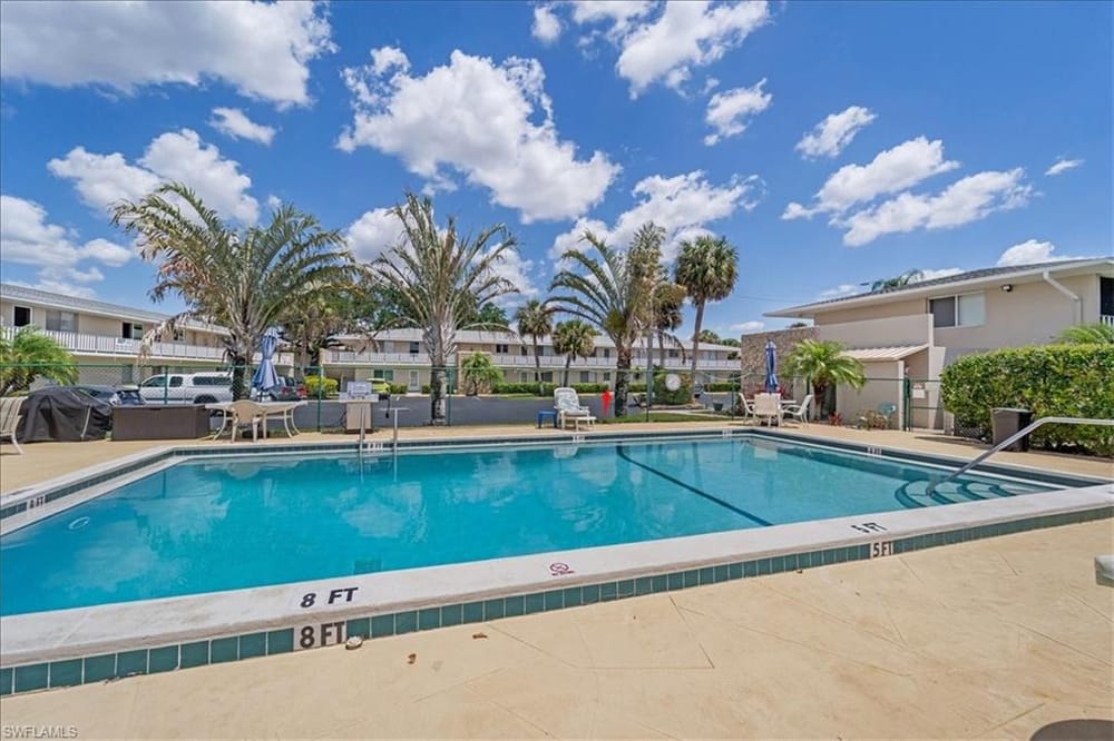 339 Joel Blvd. 121 – #2026006622 - Fairways Condo