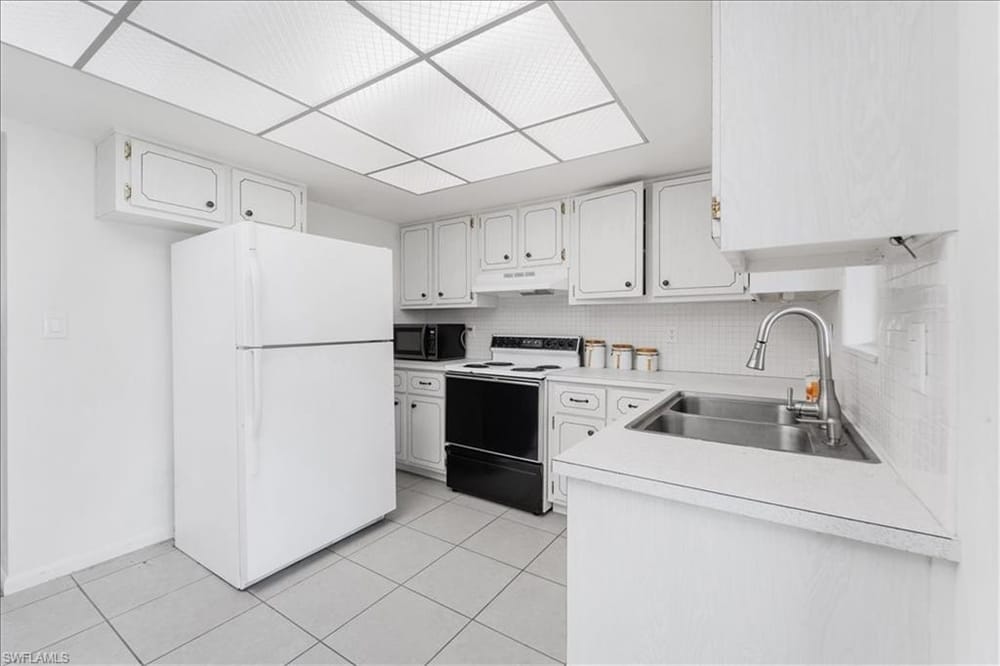 339 Joel Blvd. 121 – #2026006622 - Fairways Condo