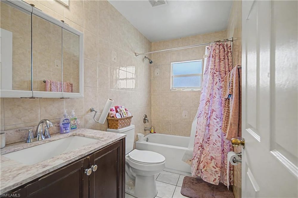 5222 Broward St. – #226007721 - Naples Manor