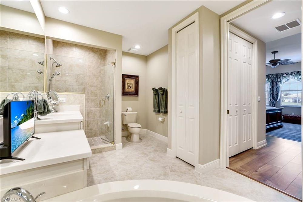 6446 Legacy Cir. 102 – #226007754 - Lely Resort