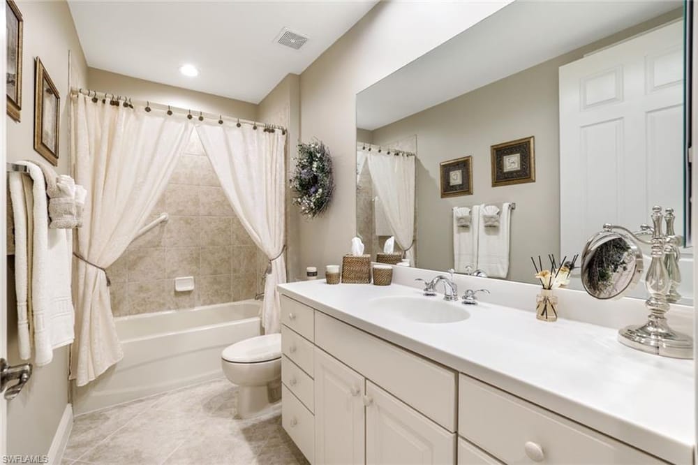 6446 Legacy Cir. 102 – #226007754 - Lely Resort