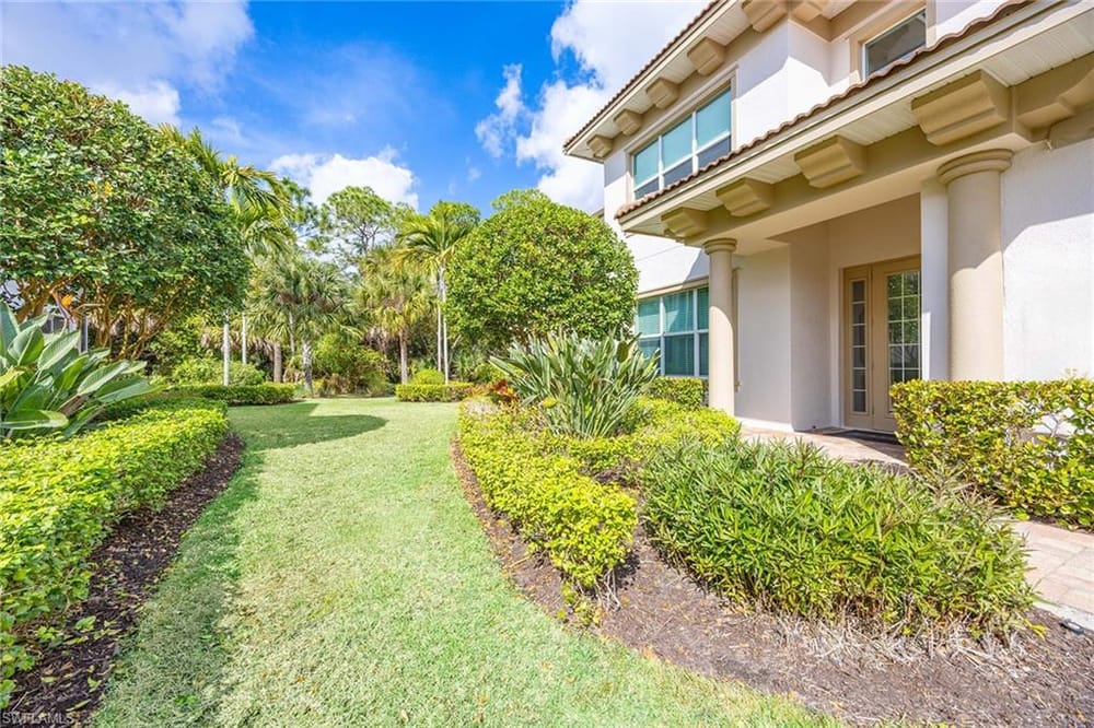 7825 Hawthorne Dr. 2103 – #226007853 - Lely Resort