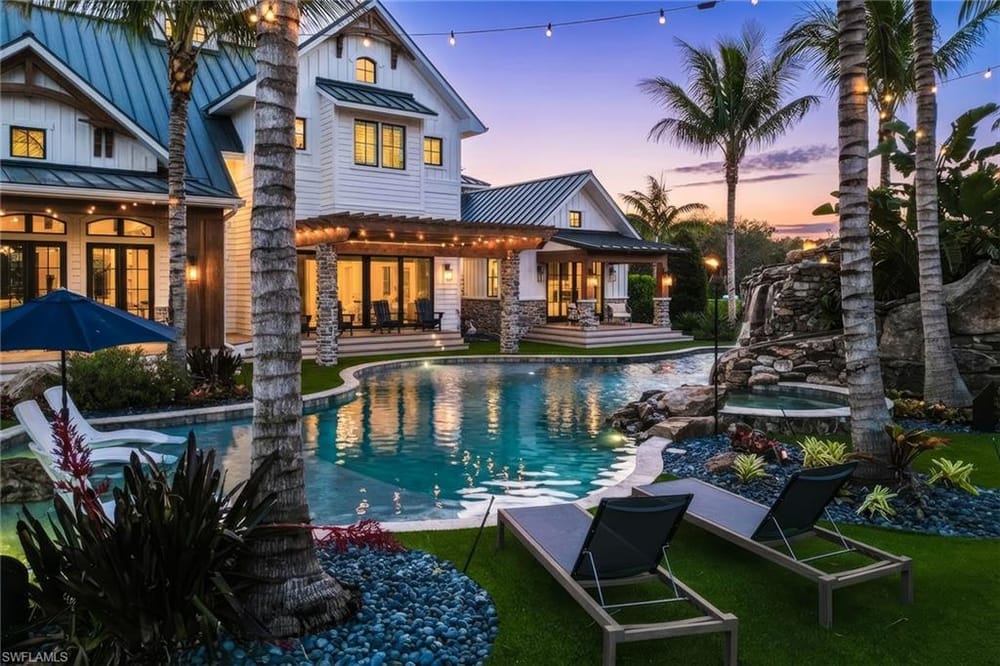 325 Cocohatchee Blvd. – #226007977 - Cocohatchee Estates