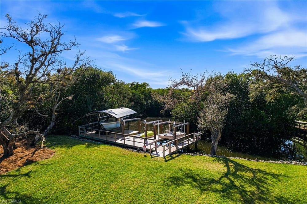 325 Cocohatchee Blvd. – #226007977 - Cocohatchee Estates