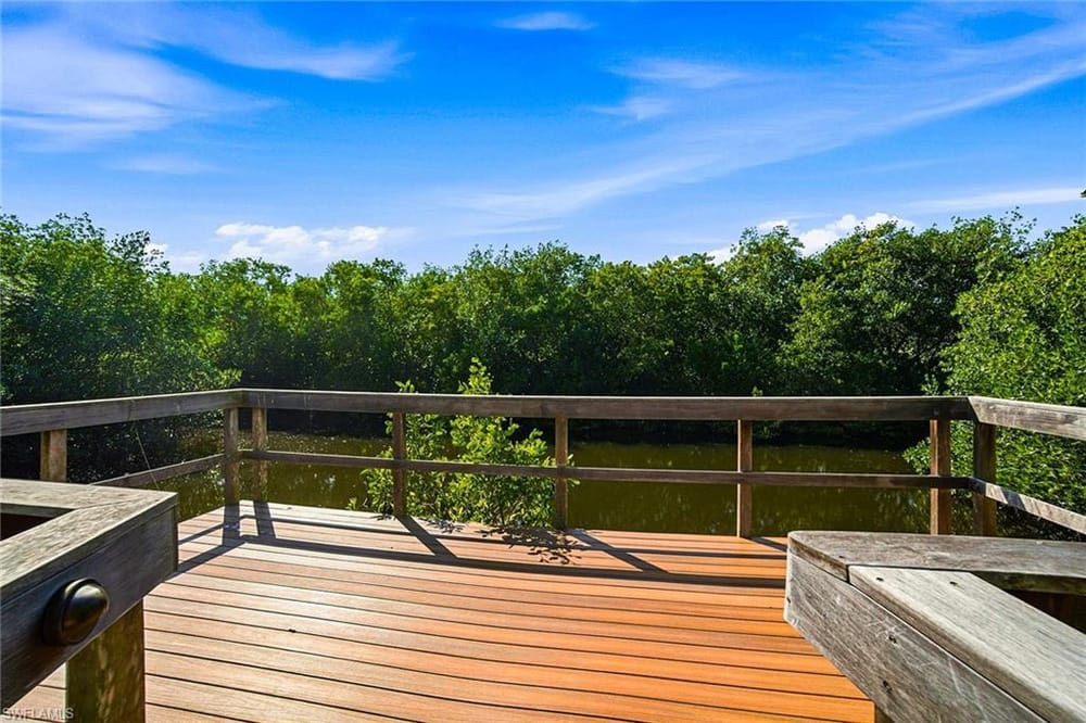 325 Cocohatchee Blvd. – #226007977 - Cocohatchee Estates